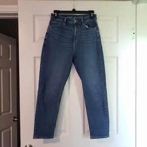 American Eagle Mom Jeans, Stretch, Size 4 Short